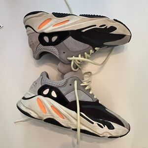 Yeezy 700
